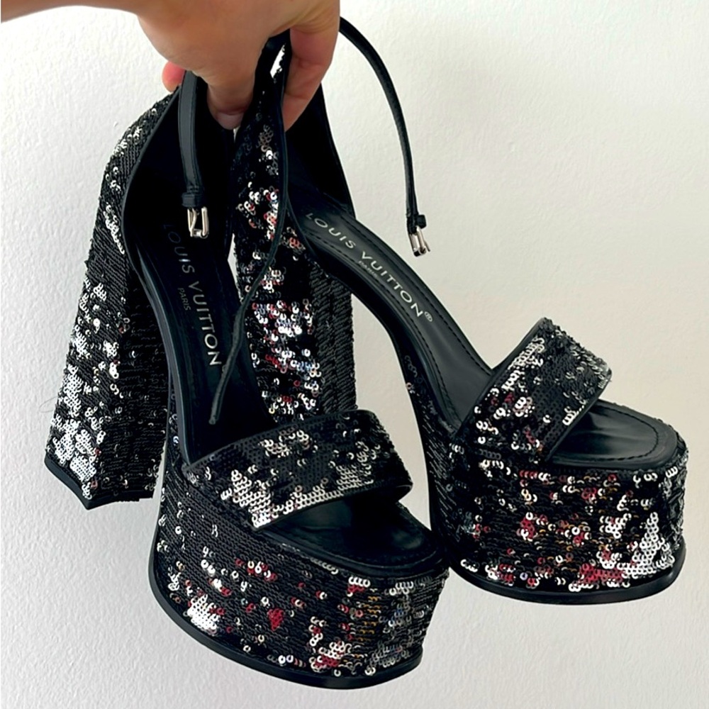 Authentic Louis Vuitton Fame Platforms Sz 38